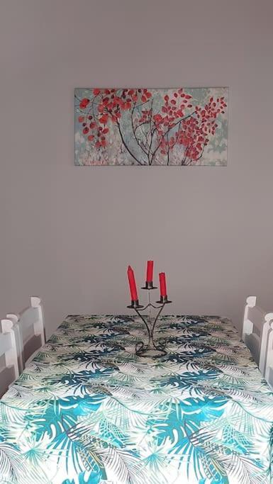 Colorful 2-Bedroom House In Gaios Bagian luar foto