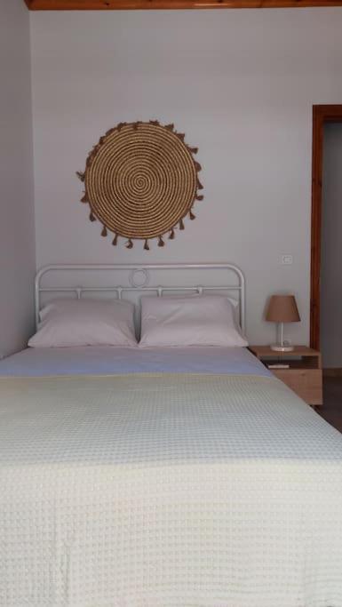 Colorful 2-Bedroom House In Gaios Bagian luar foto